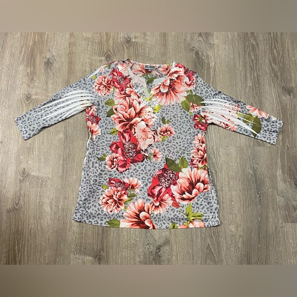 JM Collection Tropical Floral Leopard Print Blouse | Sequined XL Top 3/4 Sleeve - Picture 2 of 5